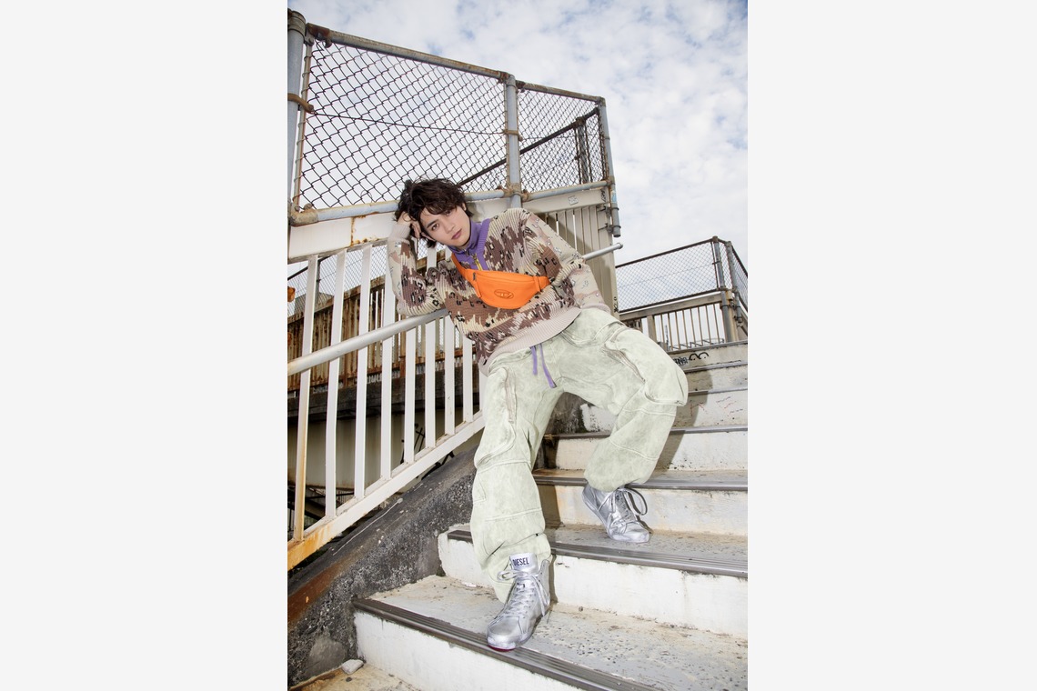 エレーナが撮影した写真のアルバム「板垣瑞生　x  DIESEL for Drop Tokyo」