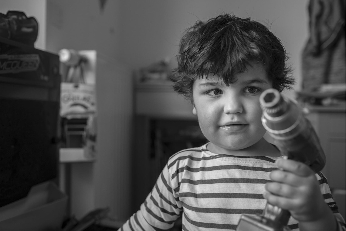 Petite Nao Photographyが撮影した写真のアルバム「自宅でのドキュメンタリー形式の家族写真」