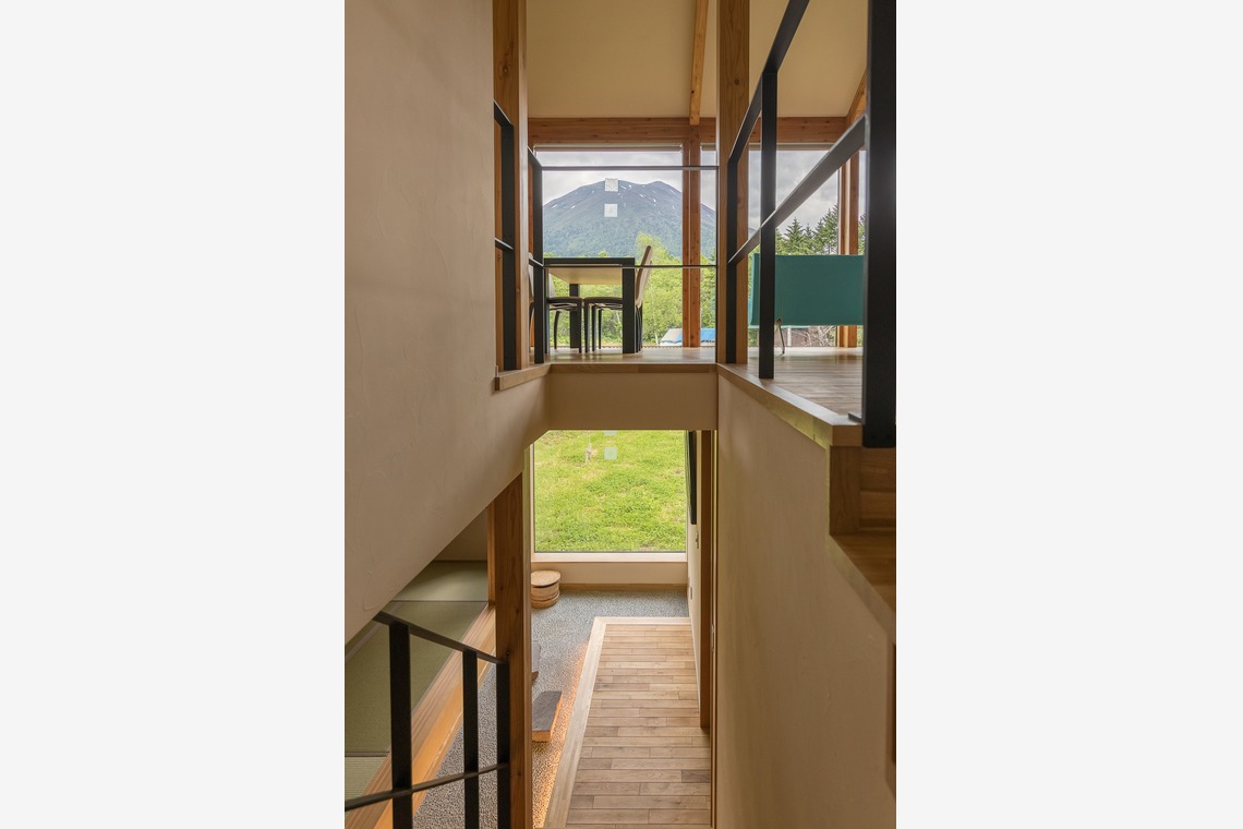 村川写真事務所が撮影した写真のアルバム「札幌　住宅　建築　竣功写真　商業施設　飲食店　内観　外観」