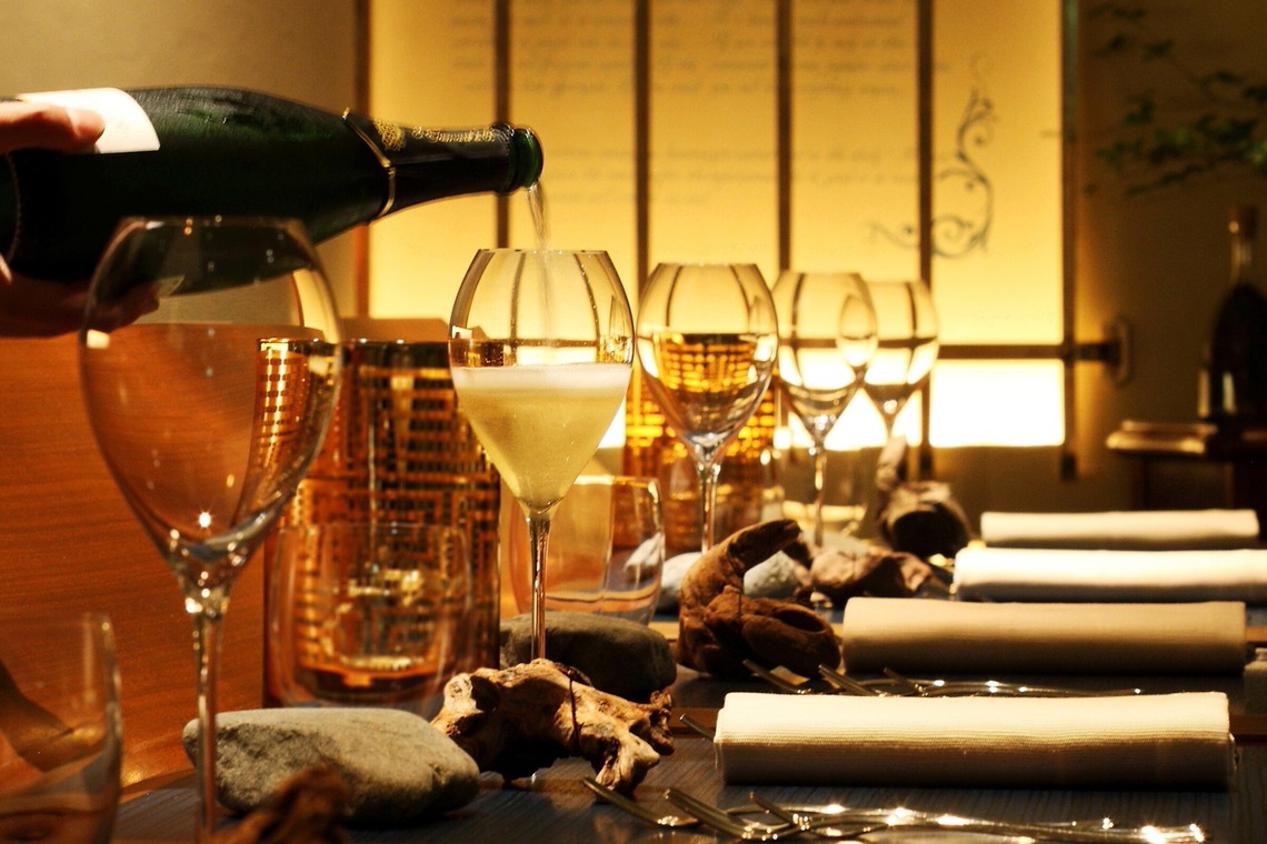 森安　照が撮影した「ホテル・レストラン（料理・ワイン・シャンパン・シェフ・ホールスタッフ・内観・イメージカット）」の写真