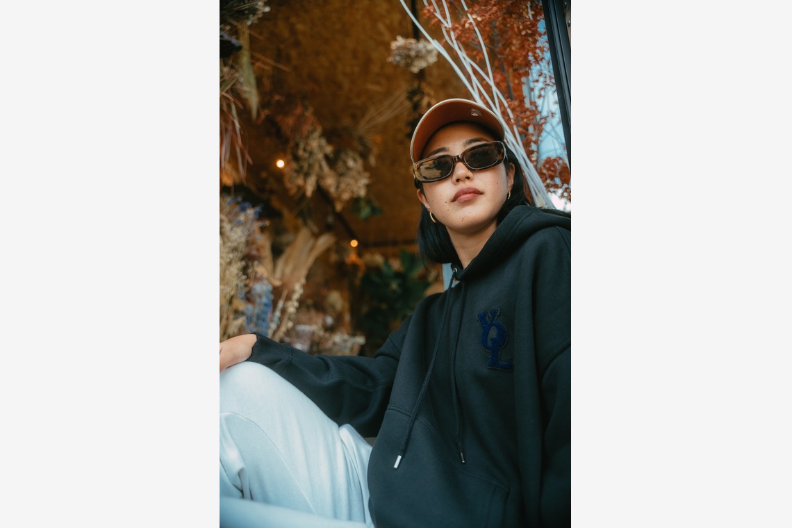 神﨑亮太が撮影した写真のアルバム「芥屋」