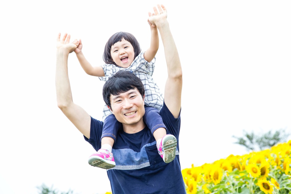 Field of the sun.creativeが出張撮影した家族写真(キッズ,ベビーフォト)などが写った「家族写真ロケーション撮影」の家族写真