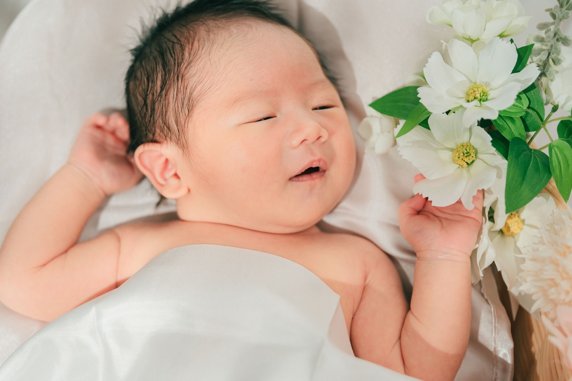 玉城　肇が撮影したニューボーンフォトのアルバム「ニューボーン撮影」