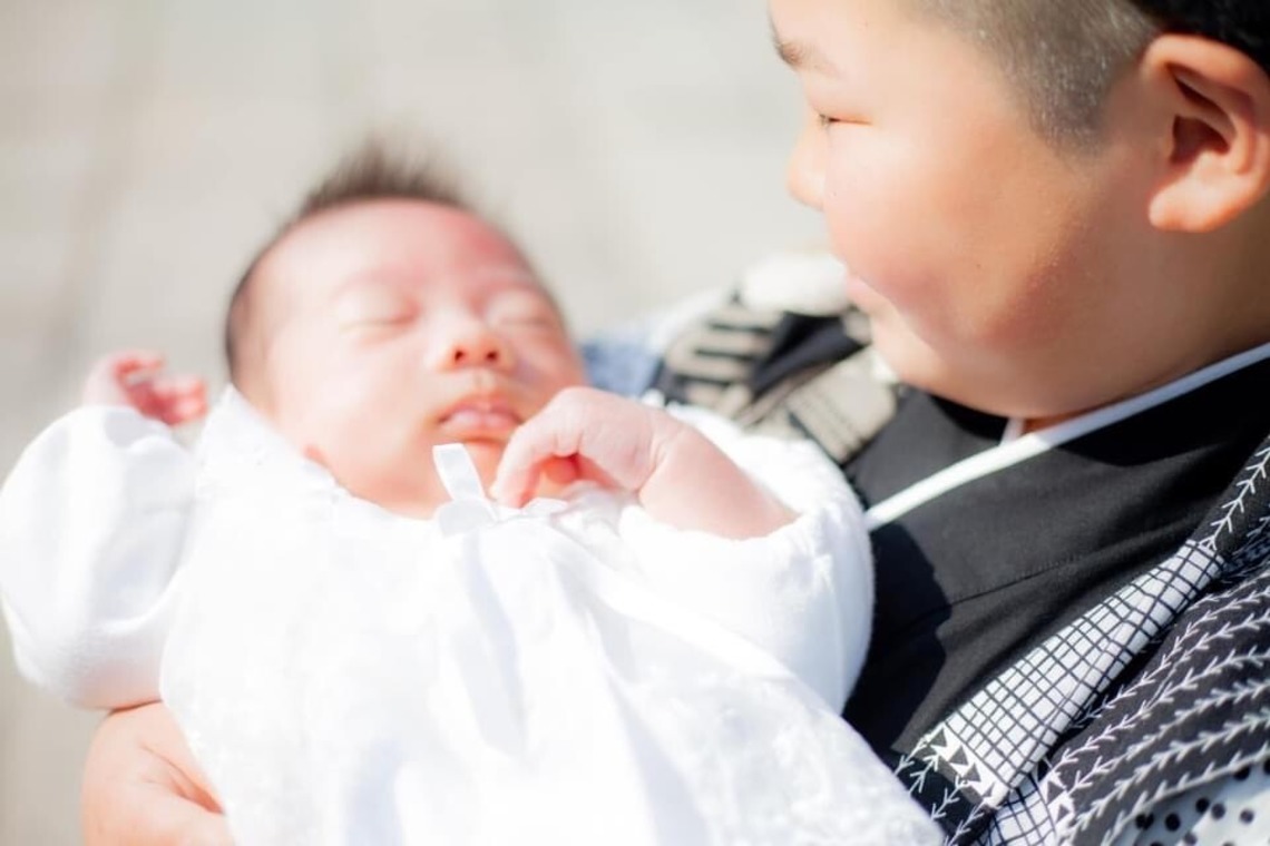 中井企画が撮影した家族写真の出張撮影のアルバム「お宮参り/ご自宅での家族写真」