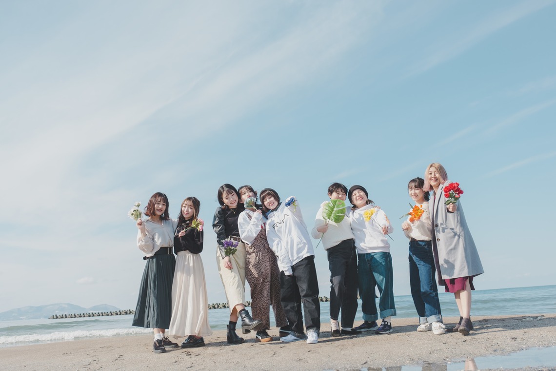 One&Only Photoが撮影した写真のアルバム「浜辺でご友人たちの記念撮影をさせて頂きました。」