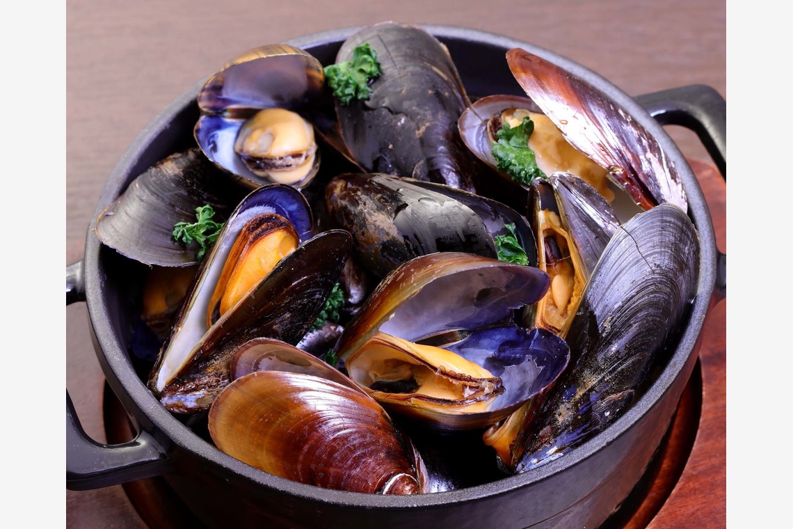 森安　照が撮影した写真のアルバム「ビストロ・メニュー」