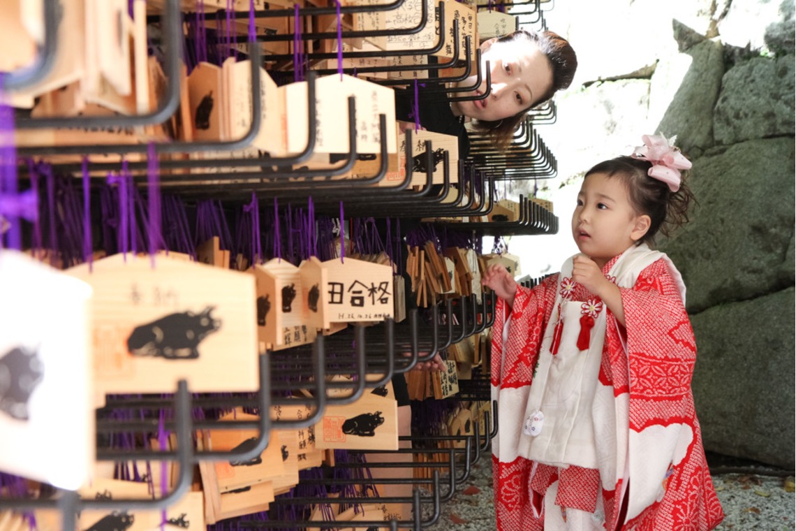 スマイルハンターが出張撮影した家族写真(キッズ,ベビーフォト)などが写った「七五三ロケーション撮影」の家族写真