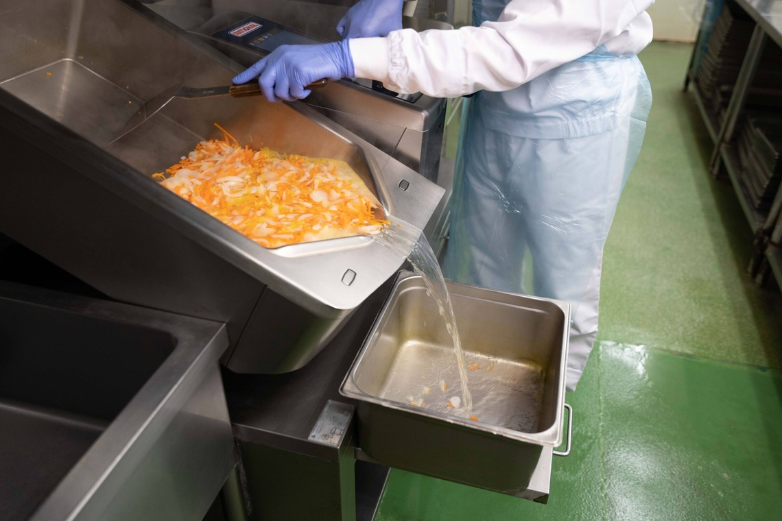 曽川拓哉が撮影した「お弁当工場」の写真