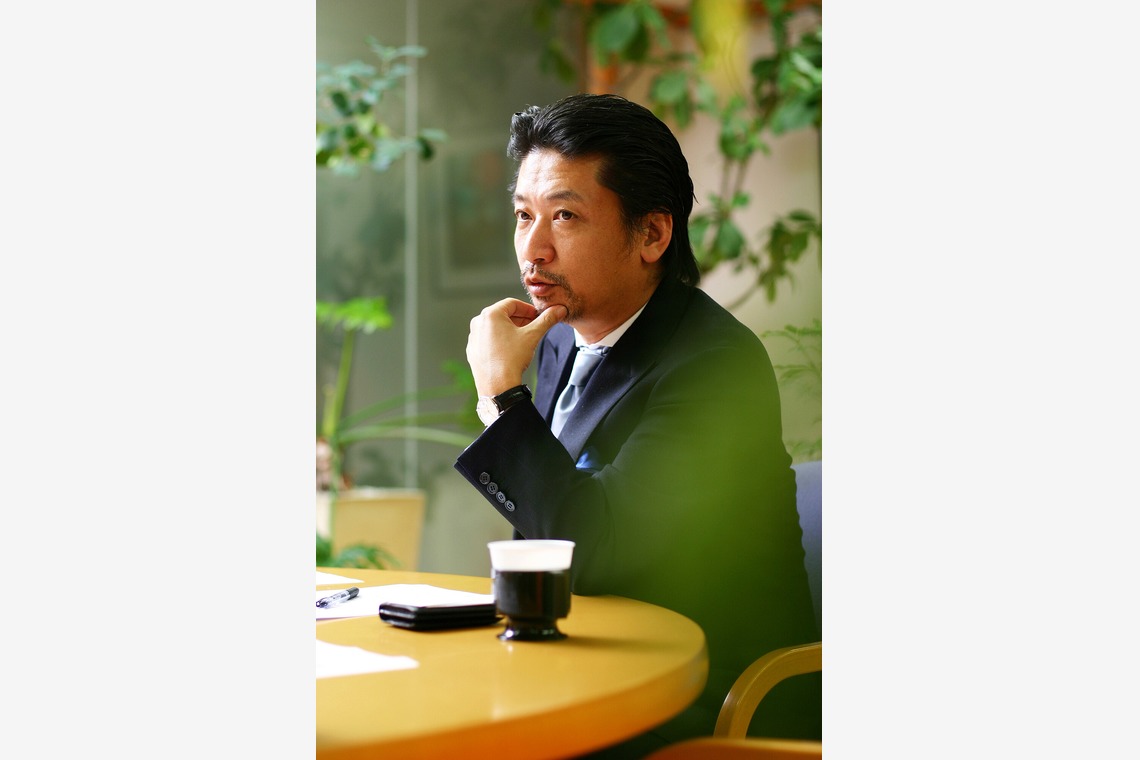 堀修平写真事務所が撮影した「インタビュー」の写真