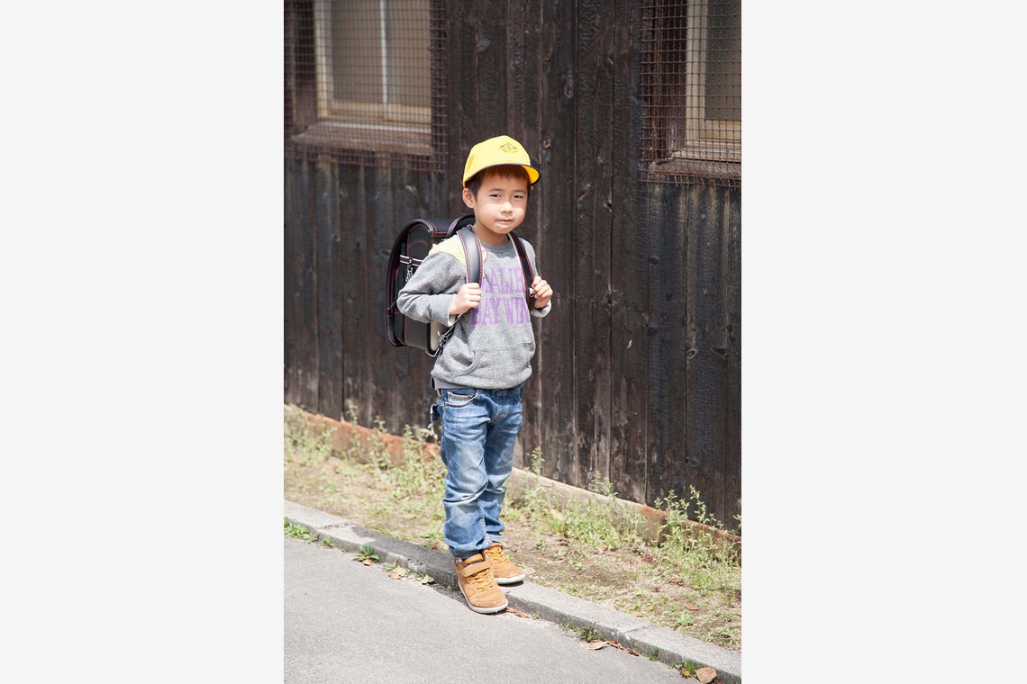 A&K STUDIO CO.,LTD.（上野 晃嗣）が出張撮影した家族写真(キッズ,ベビーフォト)などが写った「新入学記念フォト（新一年生）」の家族写真