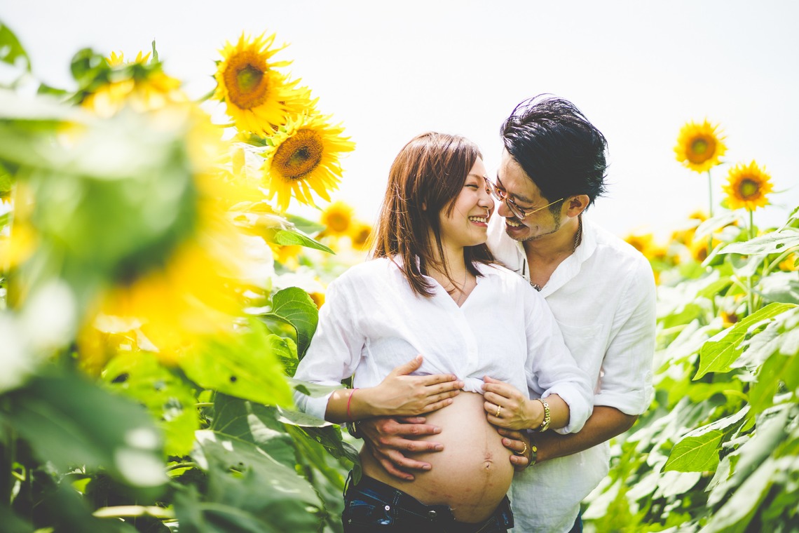 アトリエ　エピカ/清水　一哉が撮影したマタニティフォトのアルバム「ひまわり畑　マタニティ」