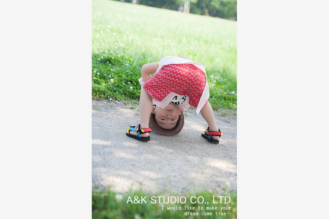 A&K STUDIO CO.,LTD.（上野 晃嗣）が撮影した家族写真の出張撮影のアルバム「公園フォト@愛媛県松山市」