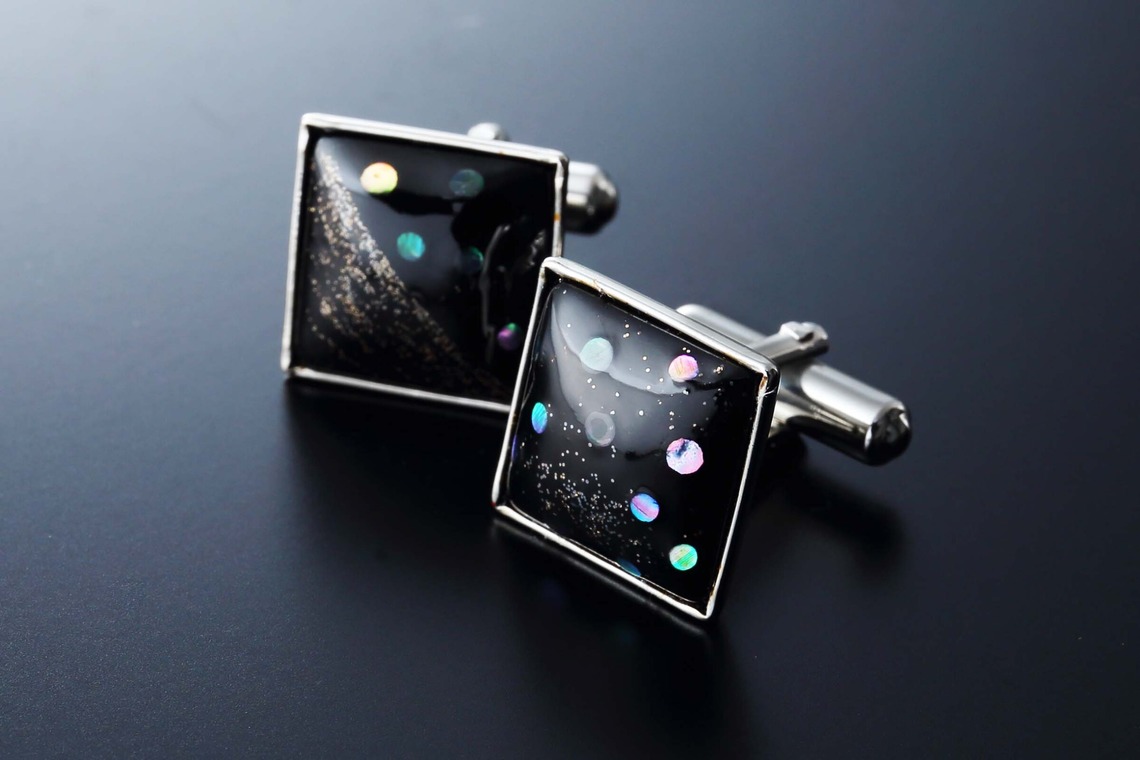 西原毅が撮影した写真のアルバム「ジュエリーetc」