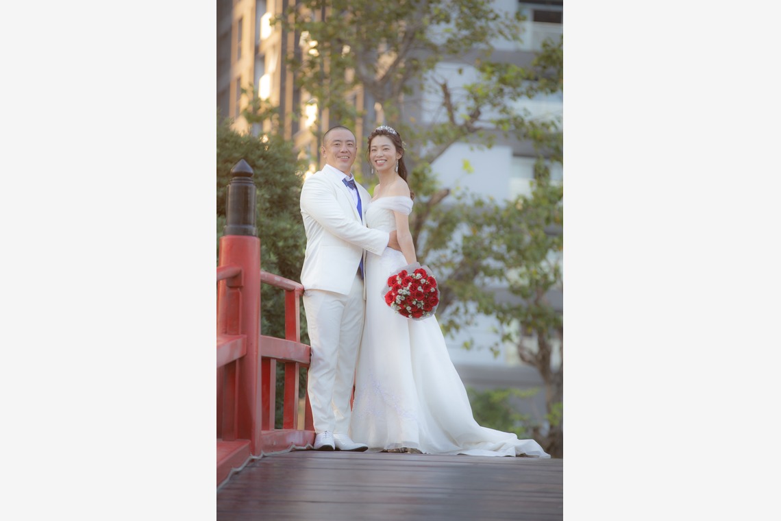 踊るカメラマンAKIRAが撮影した写真のアルバム「海外からの依頼で結婚式撮影」