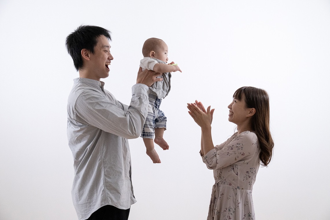 66 atelierが出張撮影した家族写真(キッズ,ベビーフォト)などが写った「記念」の家族写真