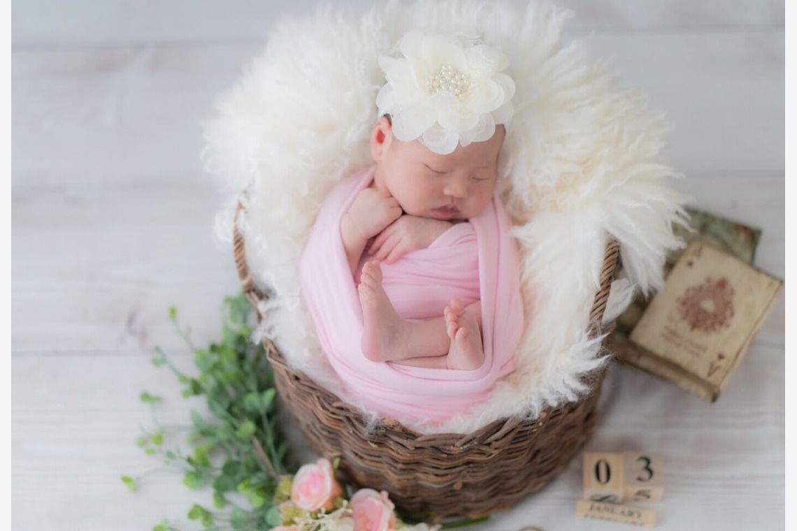 フォトラビが撮影した「ご自宅でニューボーンフォト」の写真