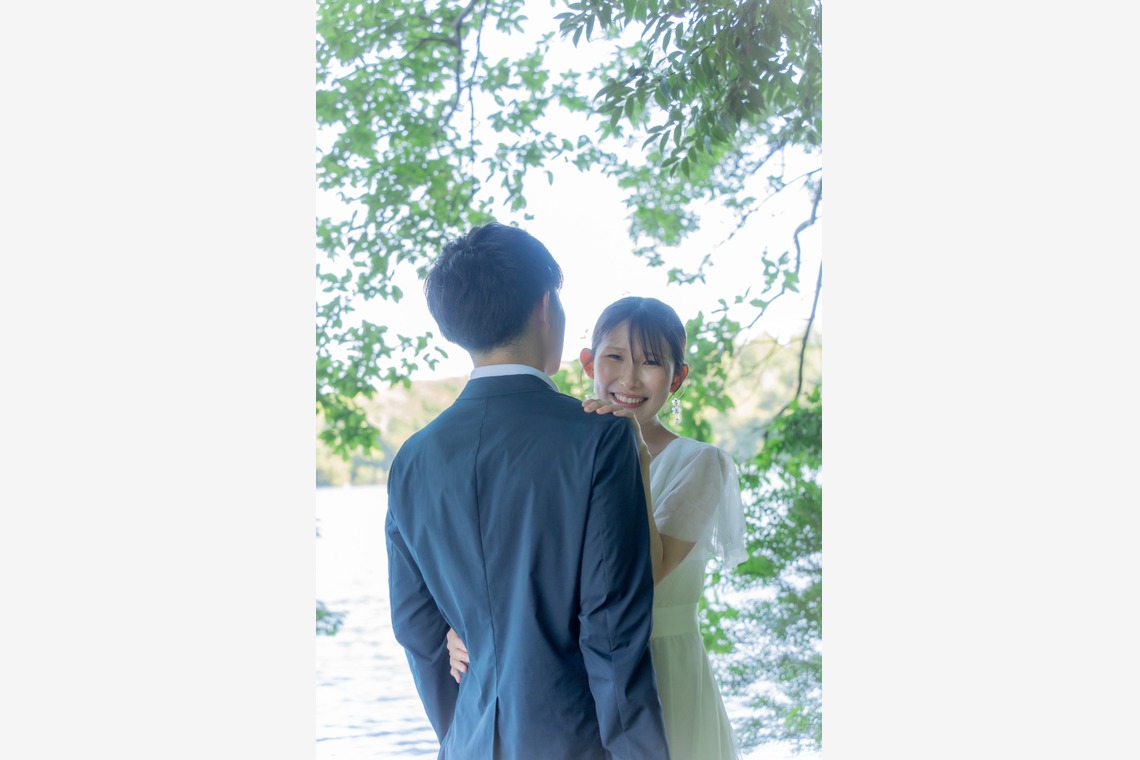 鈴木美咲が撮影した「一碧湖でウェディングフォト」の写真