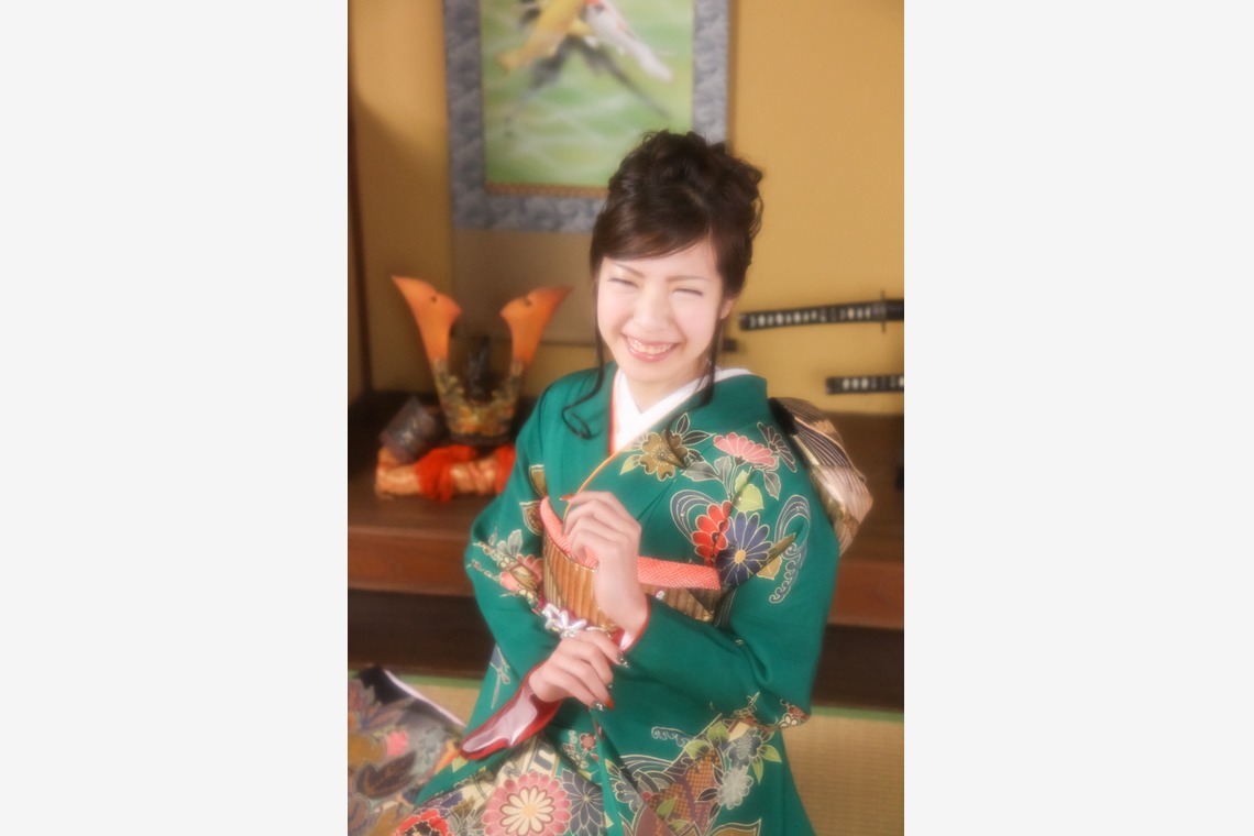 スマイルハンターが出張撮影した家族写真(キッズ,ベビーフォト)などが写った「成人式フォト」の家族写真