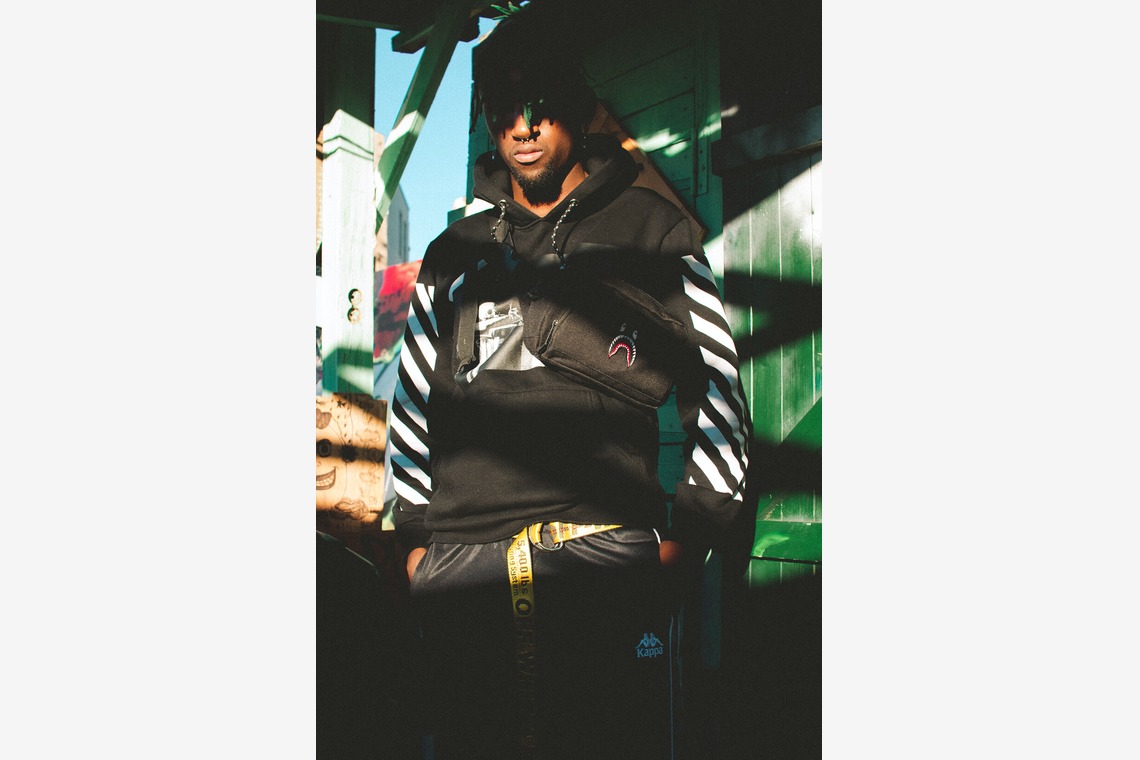 磯谷亮太が撮影した「ポートレート」の写真