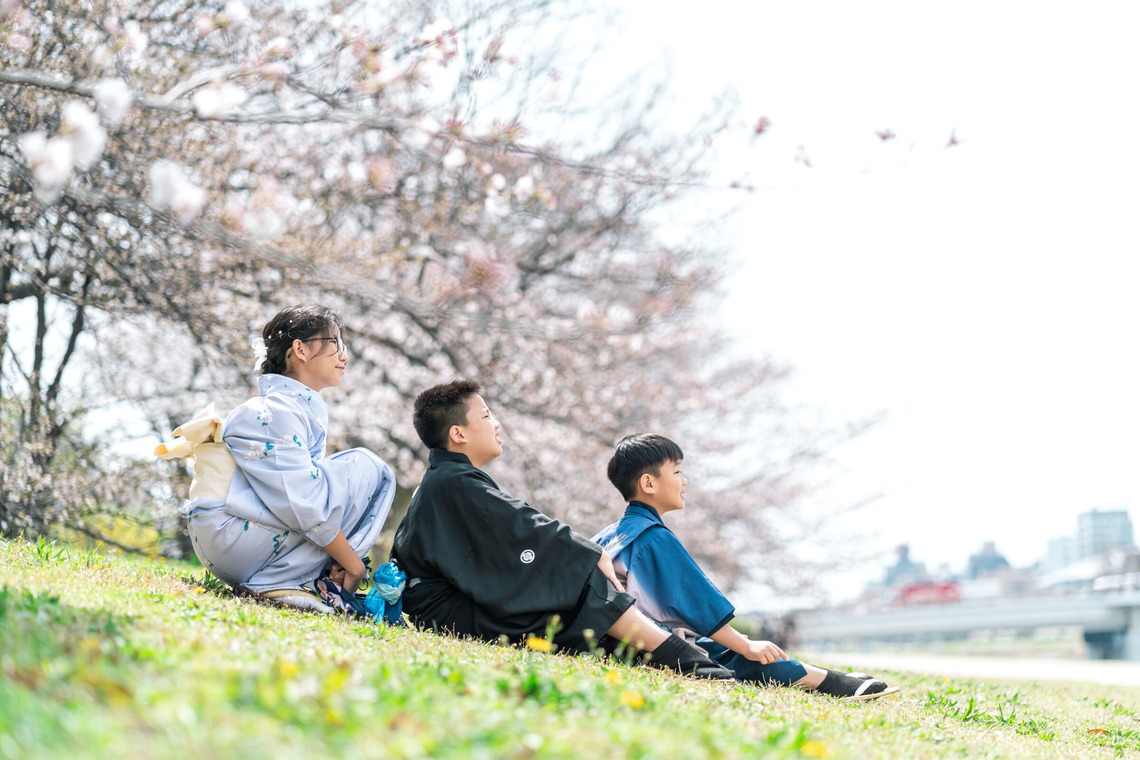 櫻井一平が出張撮影した家族写真(キッズ,ベビーフォト)などが写った「ファミリーフォト」の家族写真