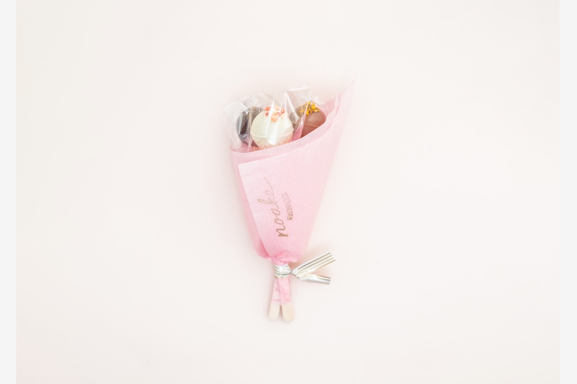 古口悠が撮影した「洋菓子店EC用撮影」の写真