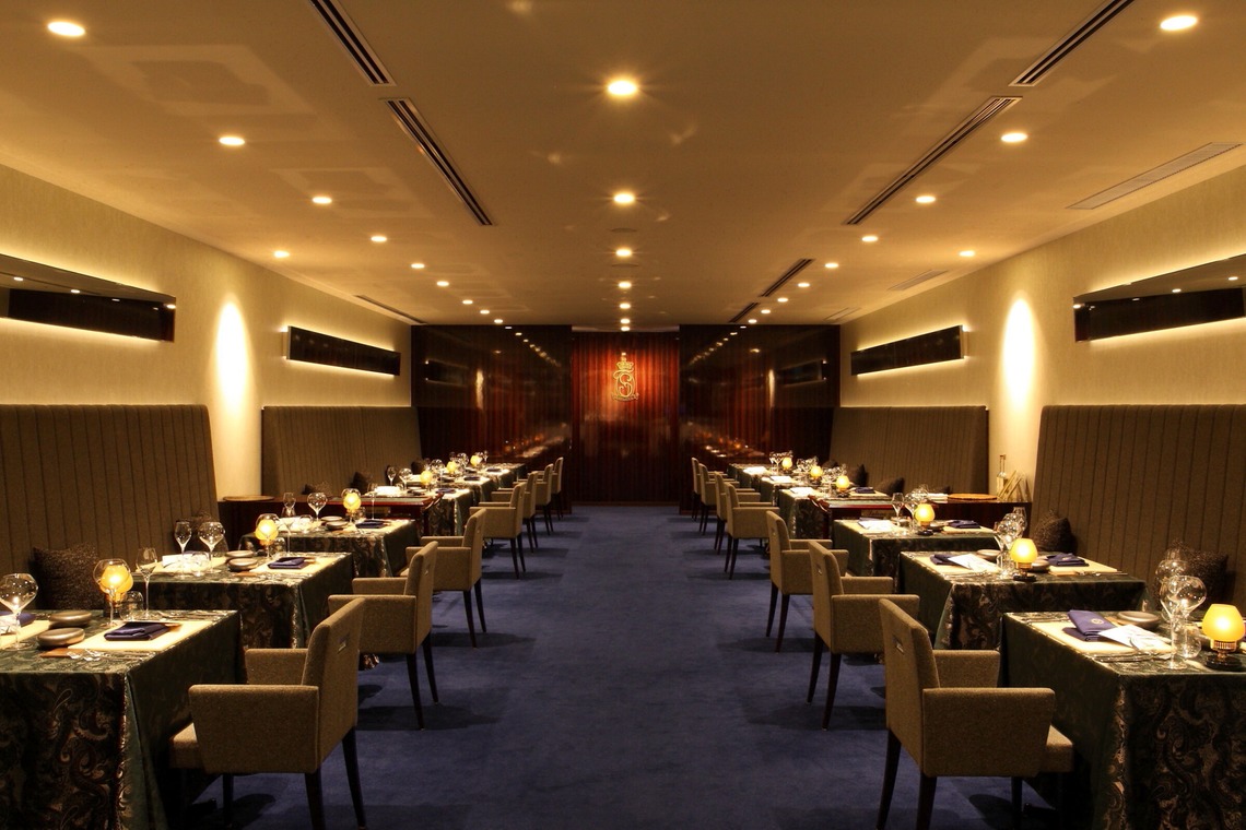 森安　照が撮影した「ホテル・レストラン（料理・ワイン・シャンパン・シェフ・ホールスタッフ・内観・イメージカット）」の写真