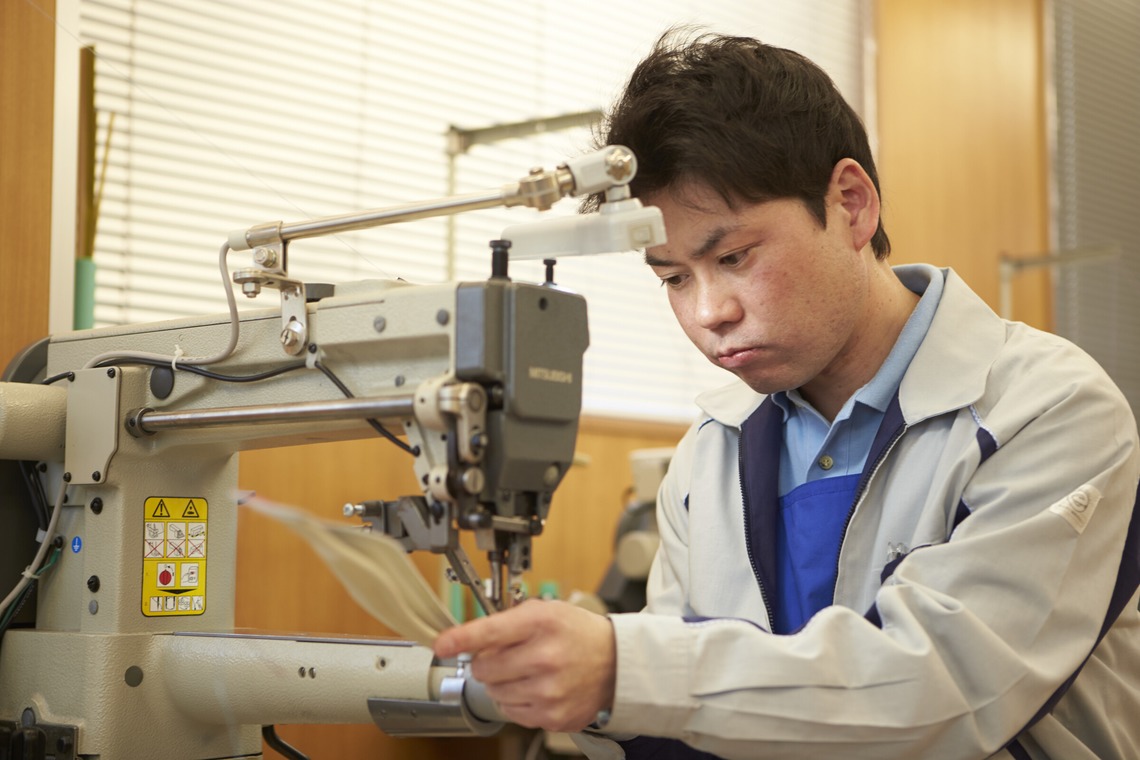 岩瀬泰治が撮影した「職場取材」の写真