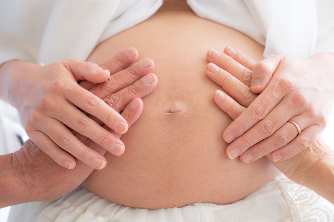 高木勇斗が撮影した写真のアルバム「マタニティフォト」