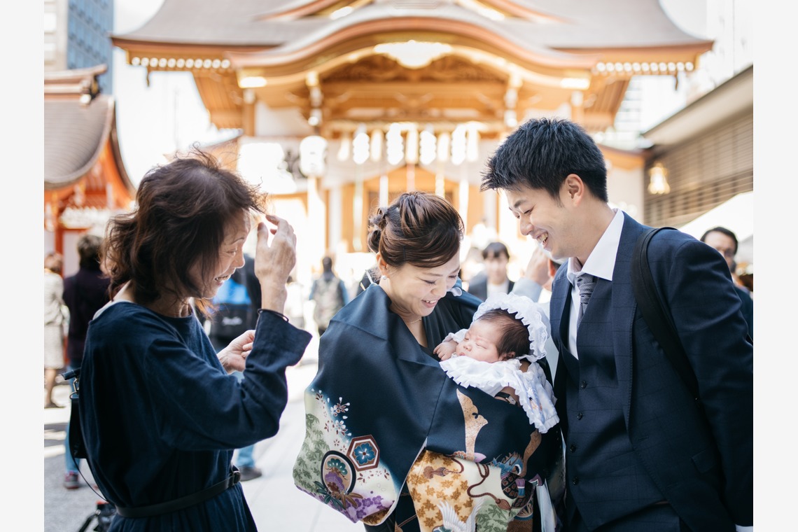 植村由理が出張撮影した家族写真(キッズ,ベビーフォト)などが写った「お宮参り　＠水天宮」の家族写真