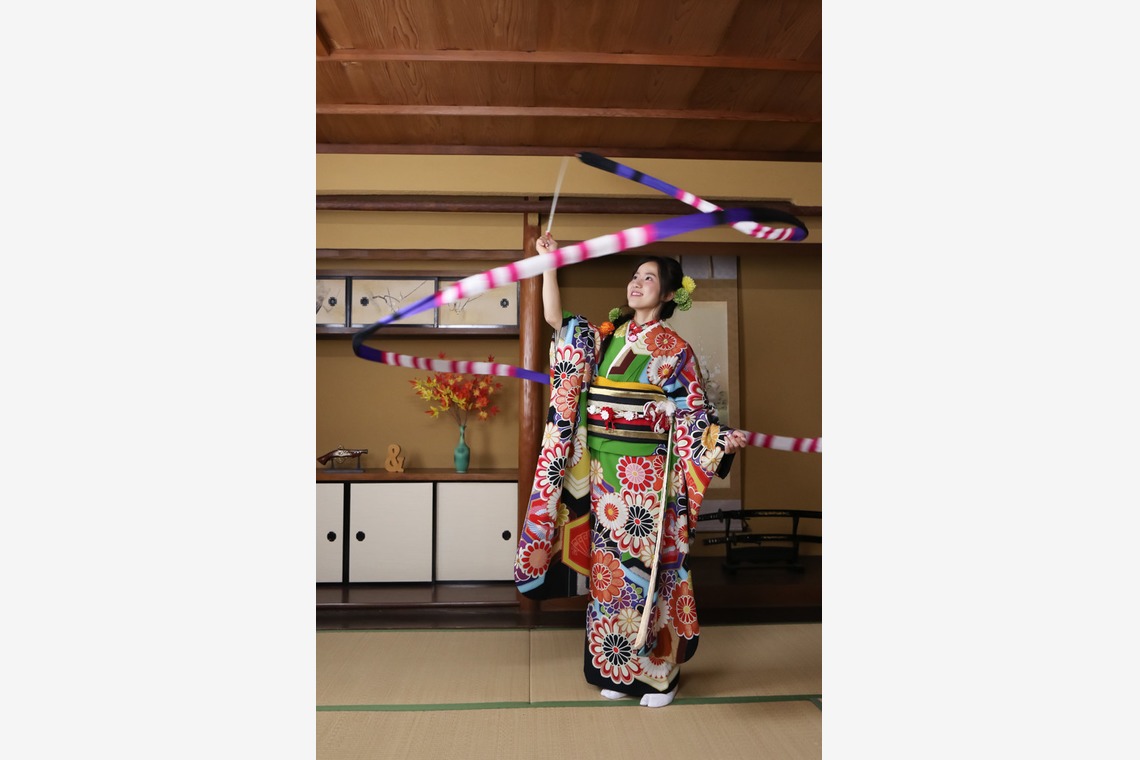 スマイルハンターが出張撮影した家族写真(キッズ,ベビーフォト)などが写った「成人式フォト」の家族写真