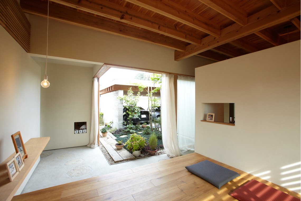 アドネフォトが撮影した写真のアルバム「建物」