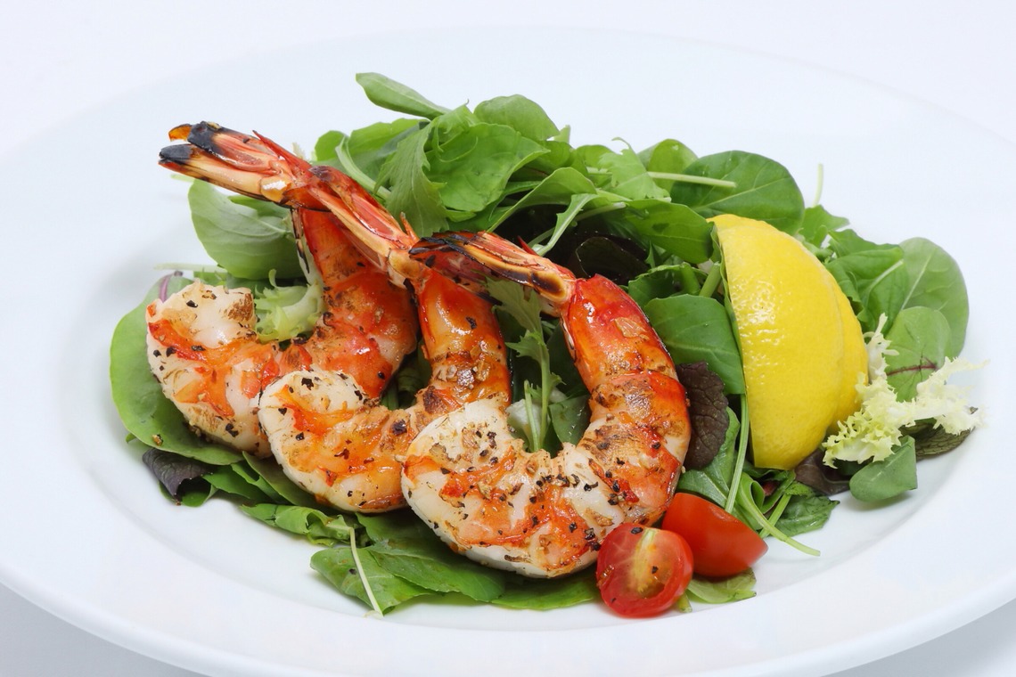 森安　照が撮影した「ステーキ・シーフード・サラダ」の写真