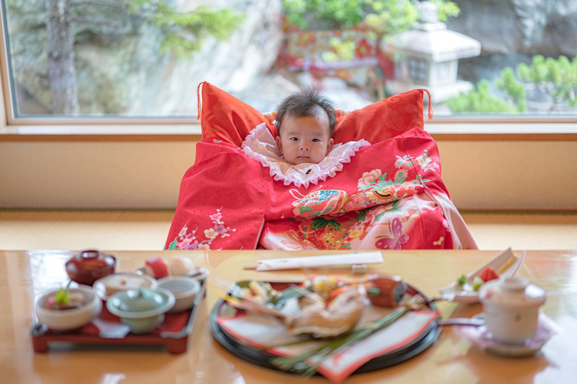 高木勇斗が撮影したお宮参り/旅行先の記念撮影のアルバム「お食い初め」