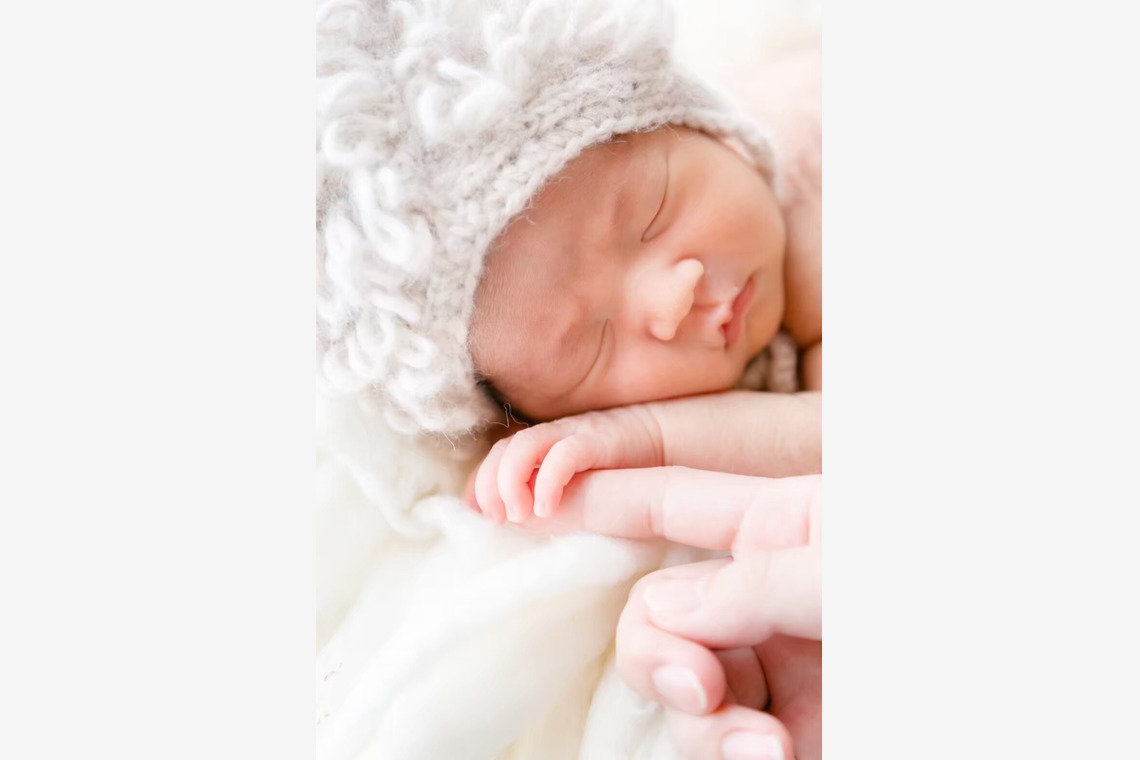 mina photographが撮影した写真のアルバム「ニューボーンフォト」