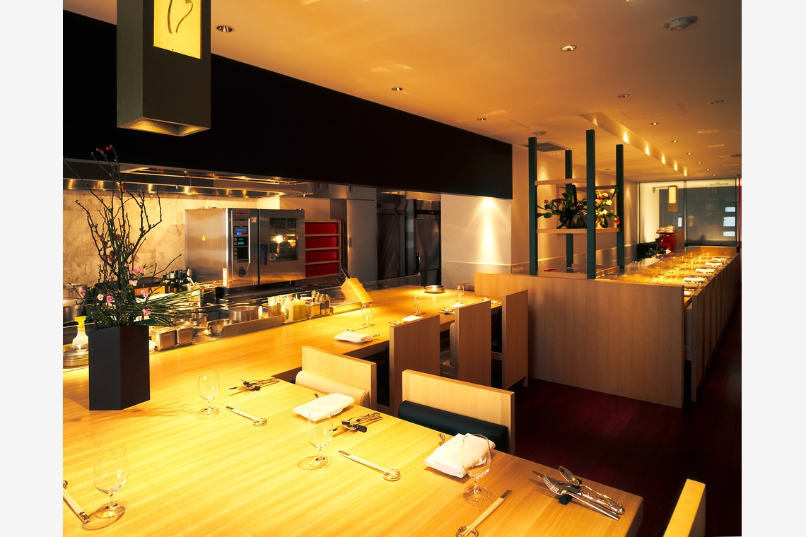 十時写真事務所が撮影した「建築、店内」の写真