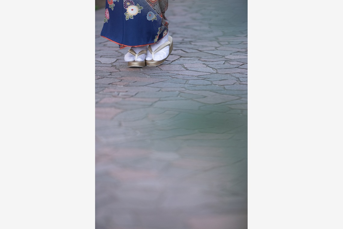 滝絵理香が撮影した写真のアルバム「成人」