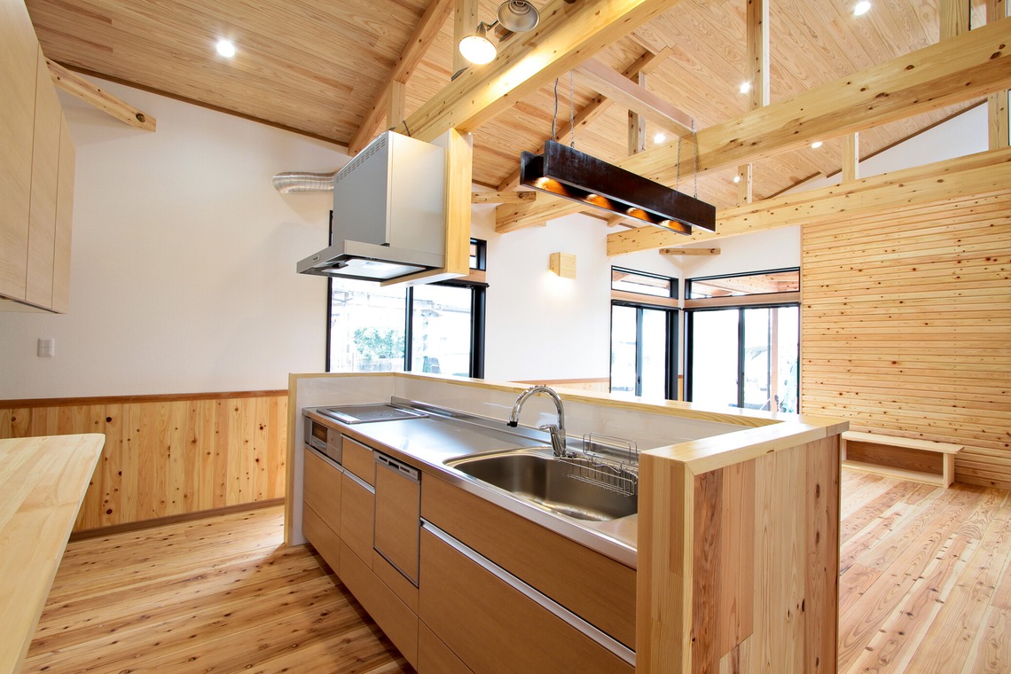 隈元智子が撮影した「家」の写真