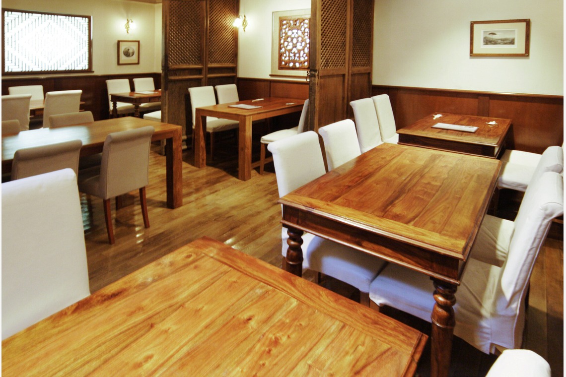 岩松修が撮影した写真のアルバム「店舗」