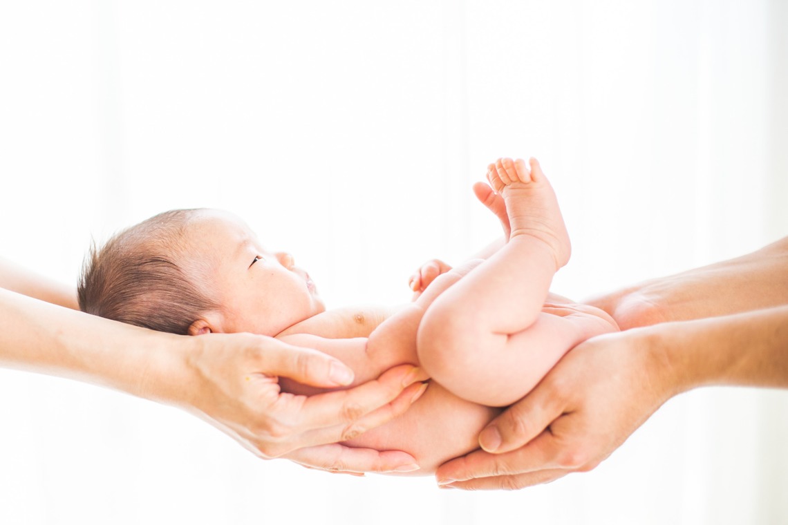 ゾクが撮影した「ニューボーンフォト」の写真