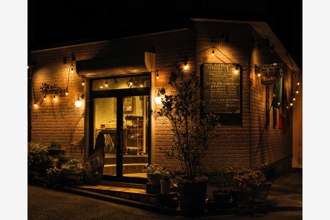 岡村公平が撮影した写真のアルバム「建造物」