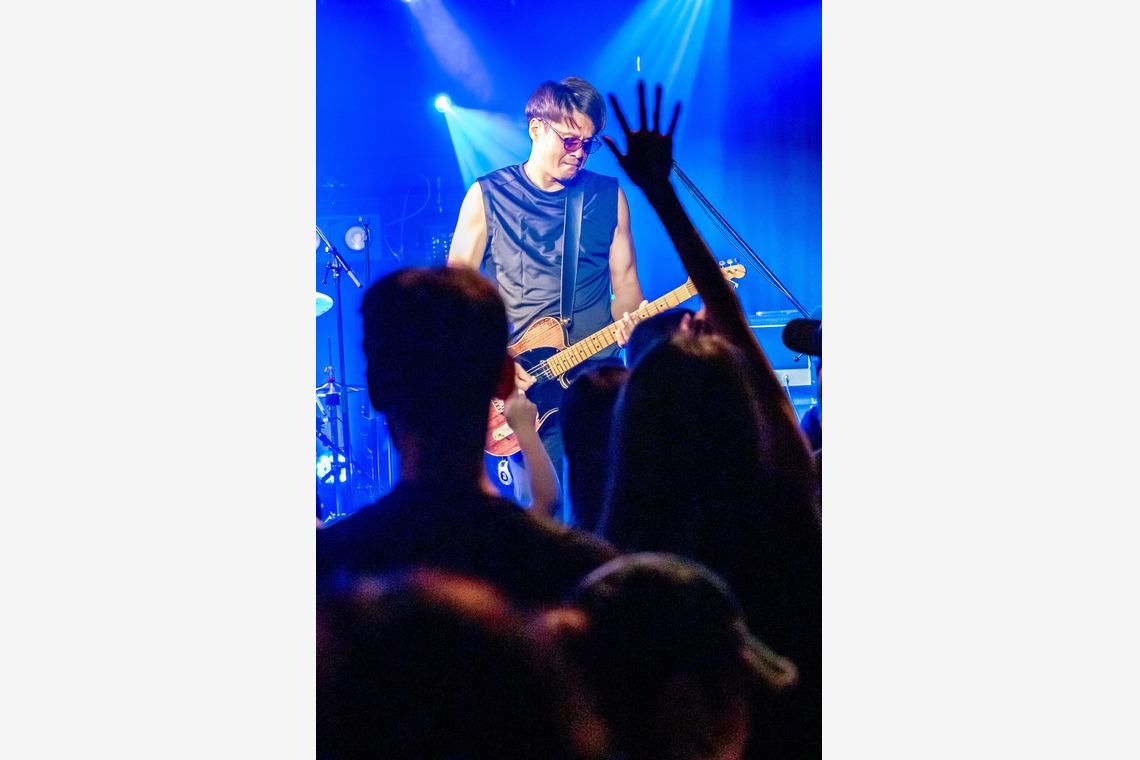 原野 英樹が撮影した写真のアルバム「ロックバンドのライブハウス撮影 No.1」