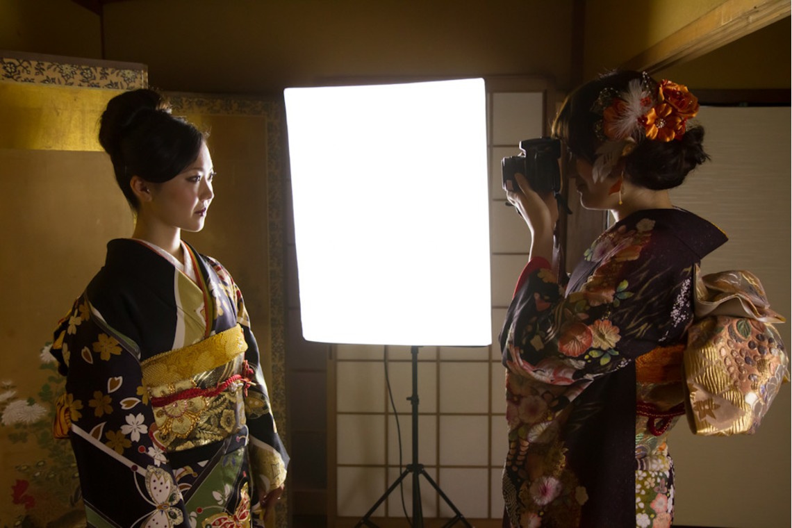 スマイルハンターが出張撮影した家族写真(キッズ,ベビーフォト)などが写った「成人式フォト」の家族写真