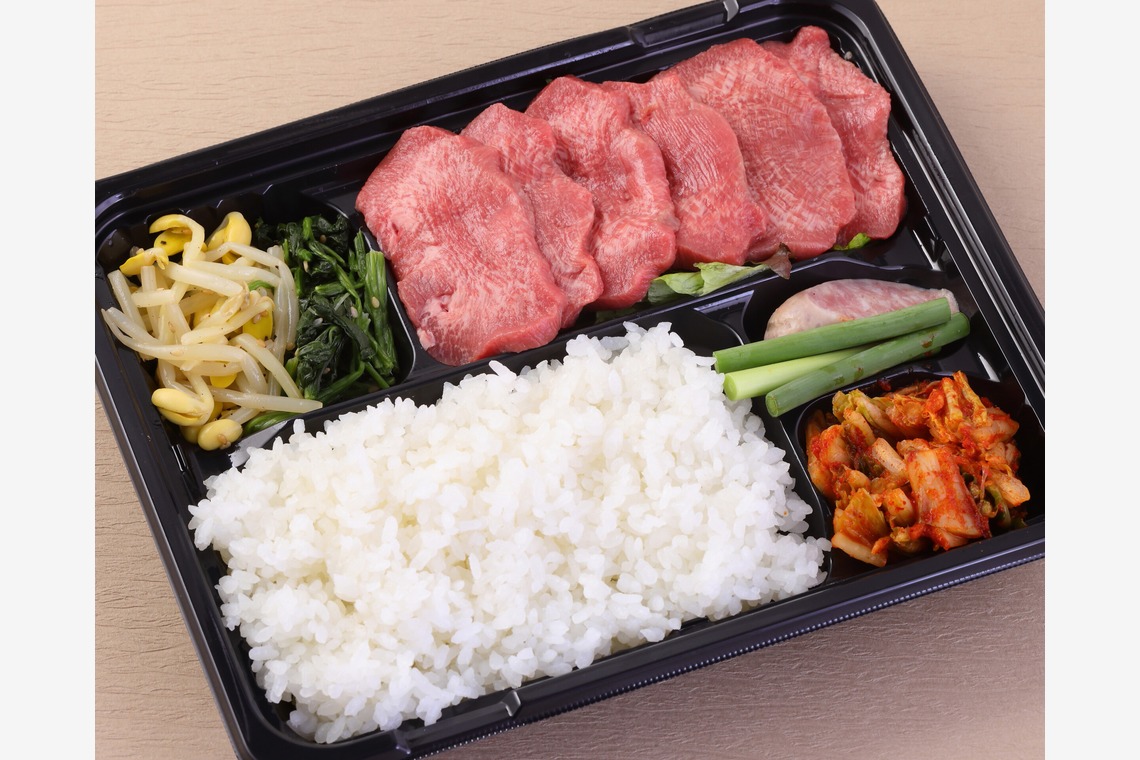 森安　照が撮影した「焼肉弁当・焼肉・韓国料理」の写真