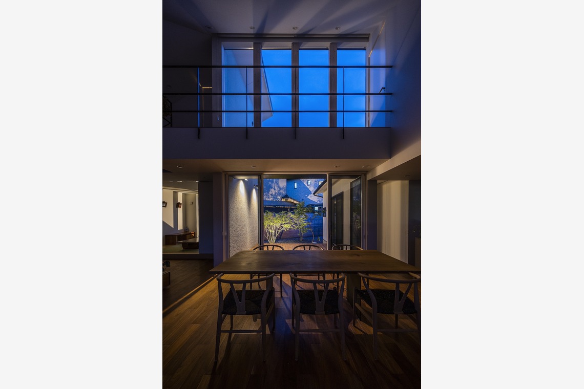 スタジオビーンズレイウエスト