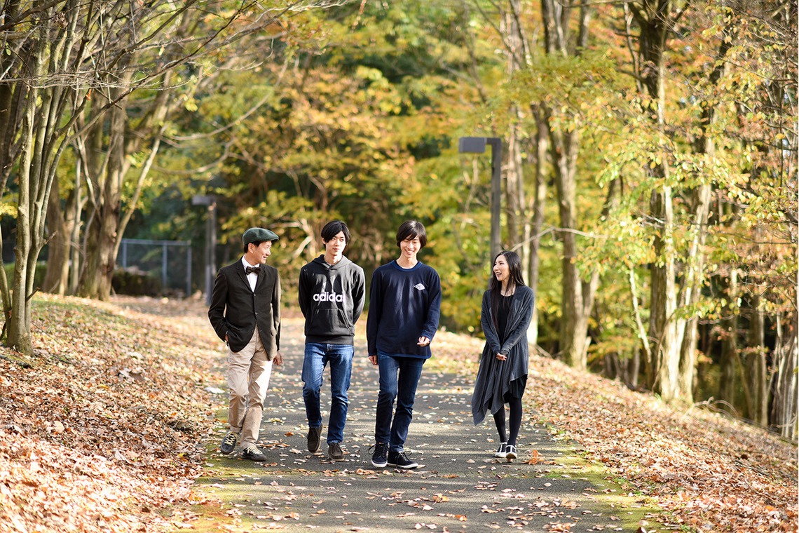 青木淳が撮影した写真のアルバム「ファミリースナップ」