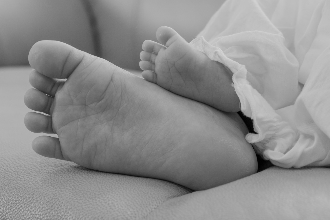 Emi Umedaが撮影した写真のアルバム「ニューボーン」