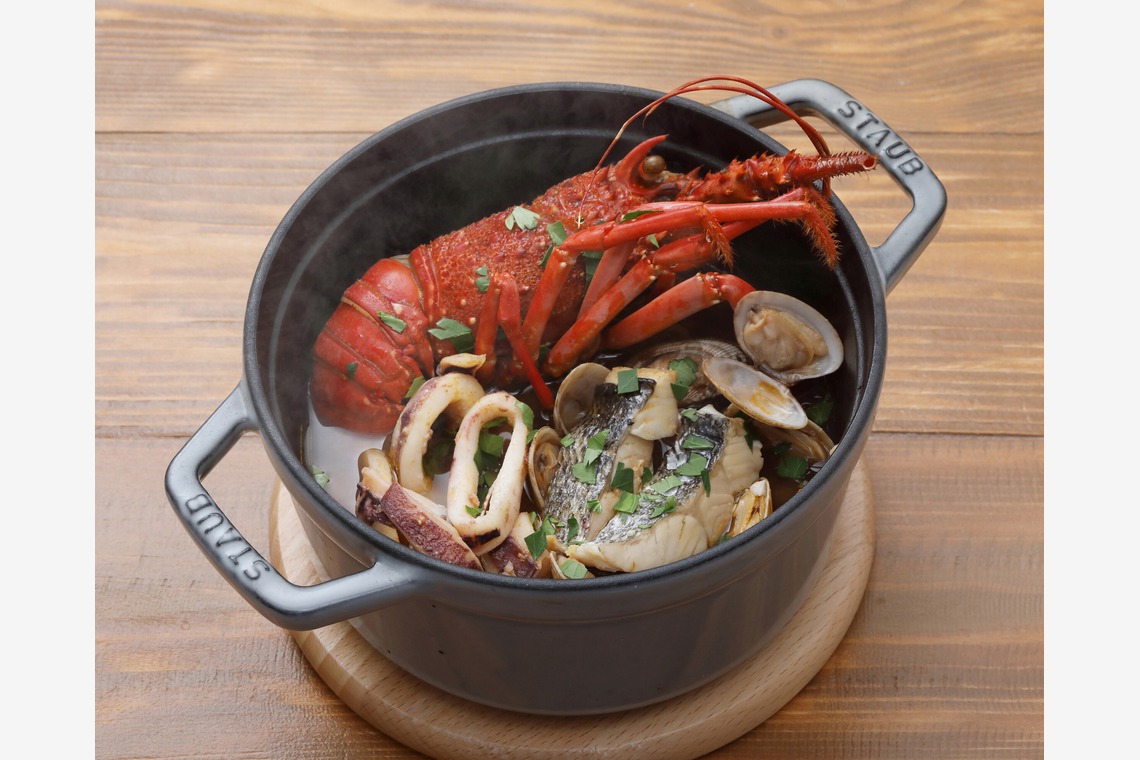 森安　照が撮影した「ステーキ・シーフード・サラダ」の写真