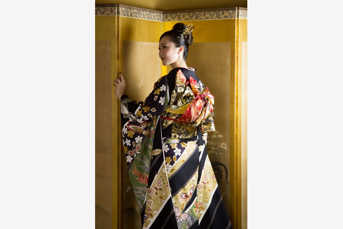 スマイルハンターが出張撮影した家族写真(キッズ,ベビーフォト)などが写った「成人式フォト」の家族写真