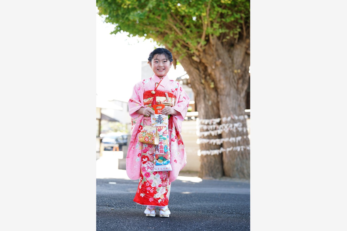 出張撮影のメモリーズが出張撮影した家族写真(キッズ,ベビーフォト)などが写った「241117-Ｉ様-七五三」の家族写真