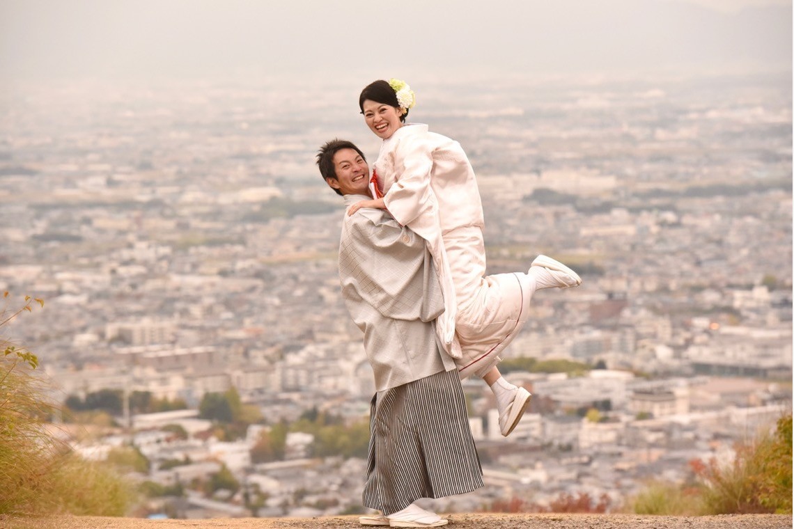キキフォトワークスが撮影した写真のアルバム「Pre Weddingphotoshoot at Nara with kimono in autumn to winter」